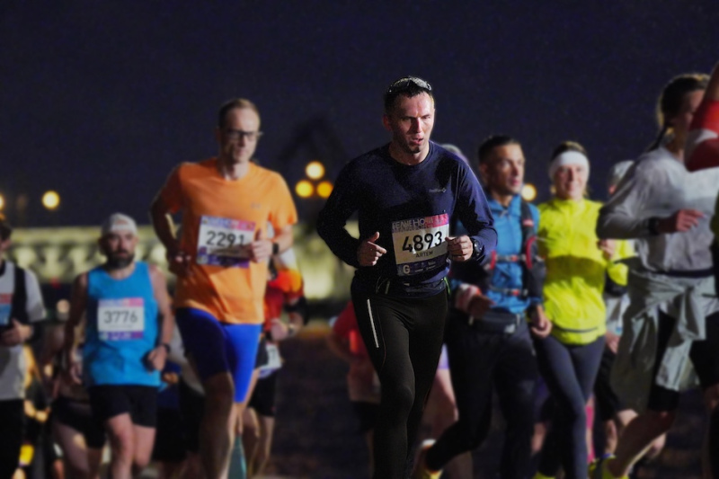 Как подготовиться и пробежать свой первый марафон: история и советы от Артёма Потапова 