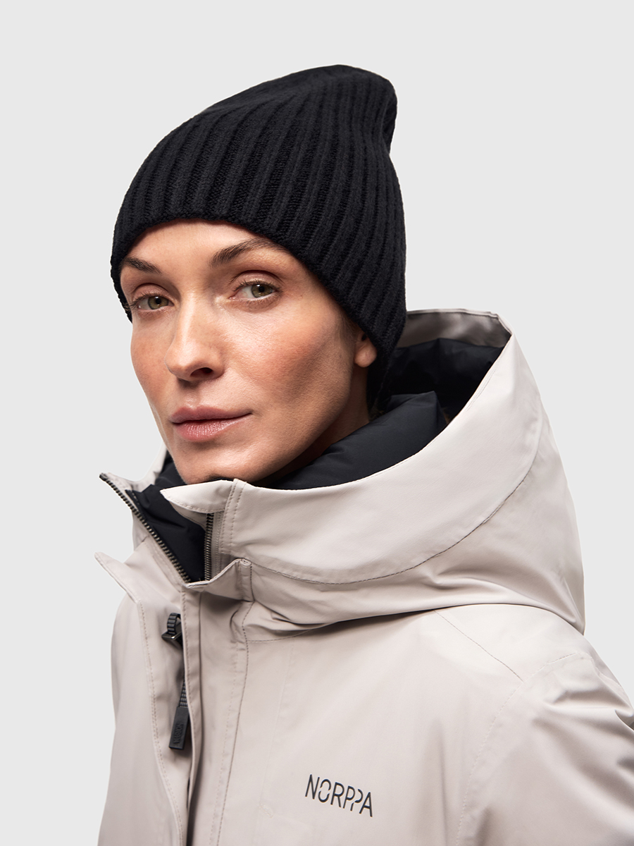 *100661 Шапка MIAS