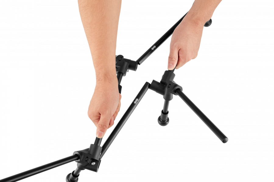 2405 ULTRALIGHT SQUARE LOW CHAIR кресло скл. (черный)