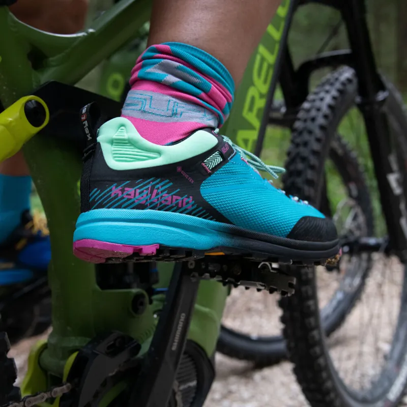 Ботинки GRIMPEUR AD W'S GTX (35.5, TURQUOISE/FUCHSIA, ,)