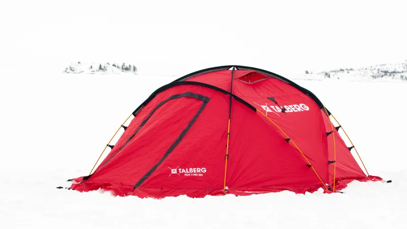 PEAK PRO 3 RED палатка Talberg (красный)